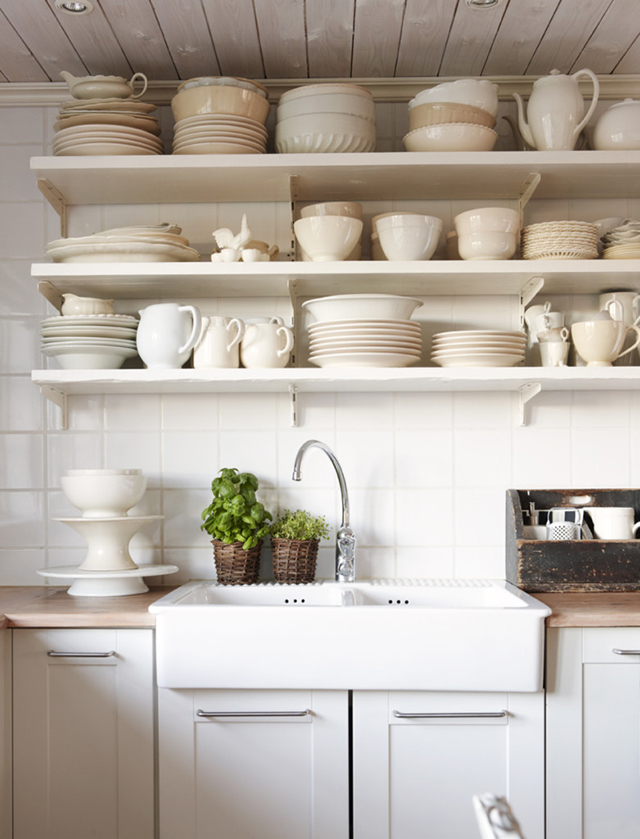 7 Tips for Buying Vintage Kitchenware