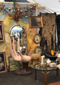 Guide To Vintage Shopping In Chicago - House Of Hipsters