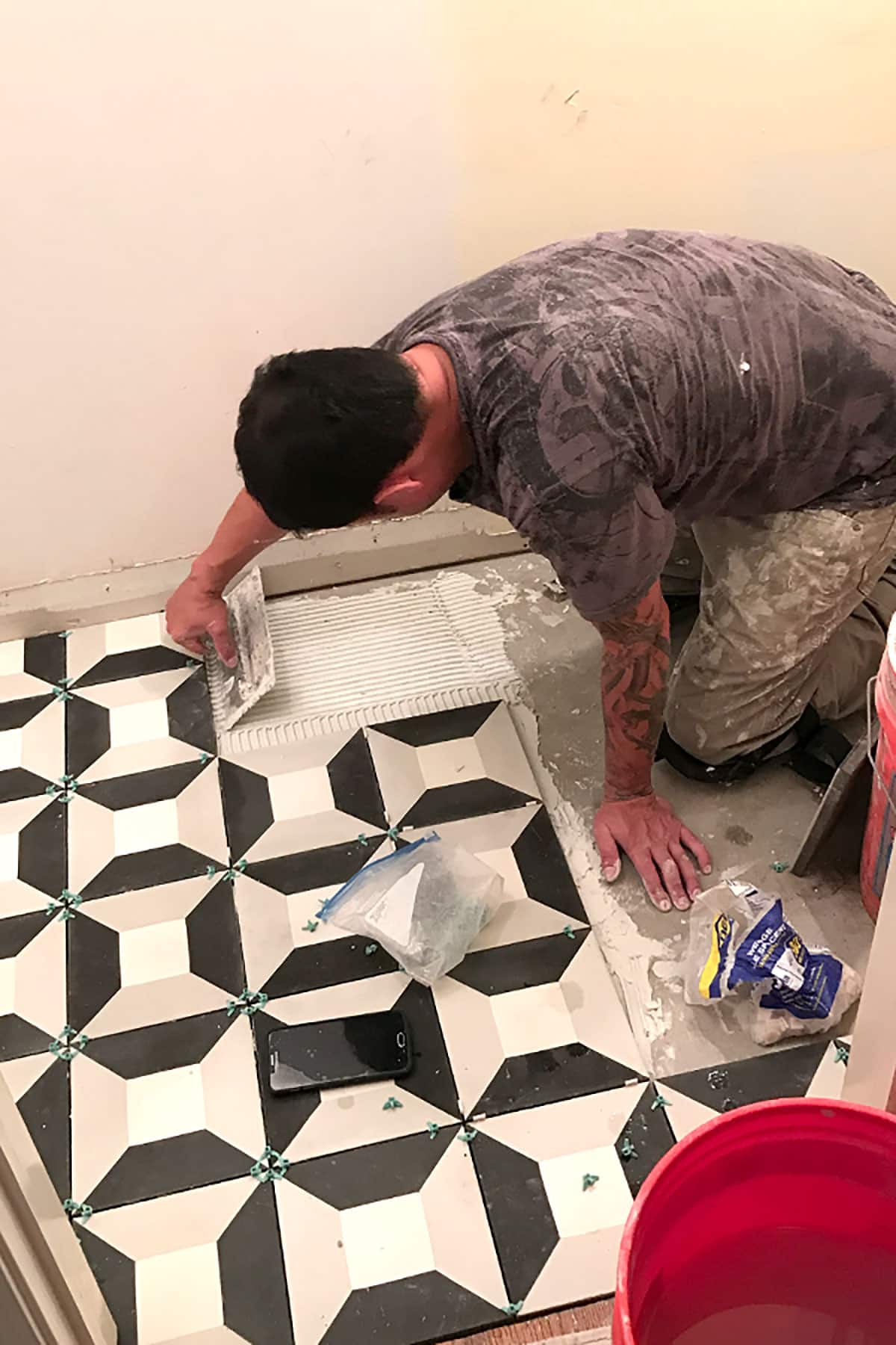 installing bathroom tile