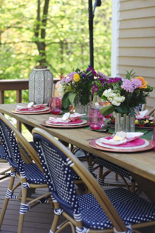 Outdoor Entertaining in the Neighborhood - Loving the pop of pink and green #Pier1BlockParty #pier1love