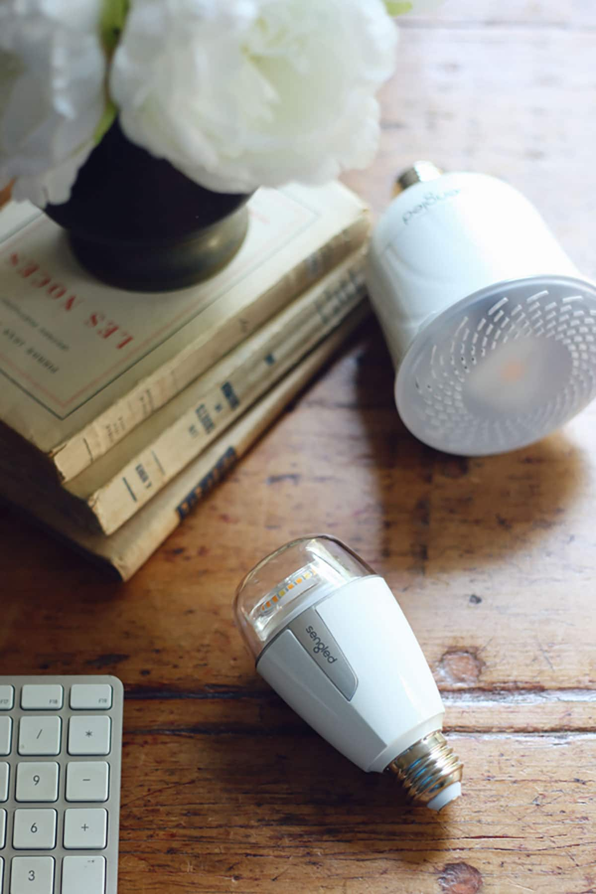 Wireless smart lightbulbs for your home