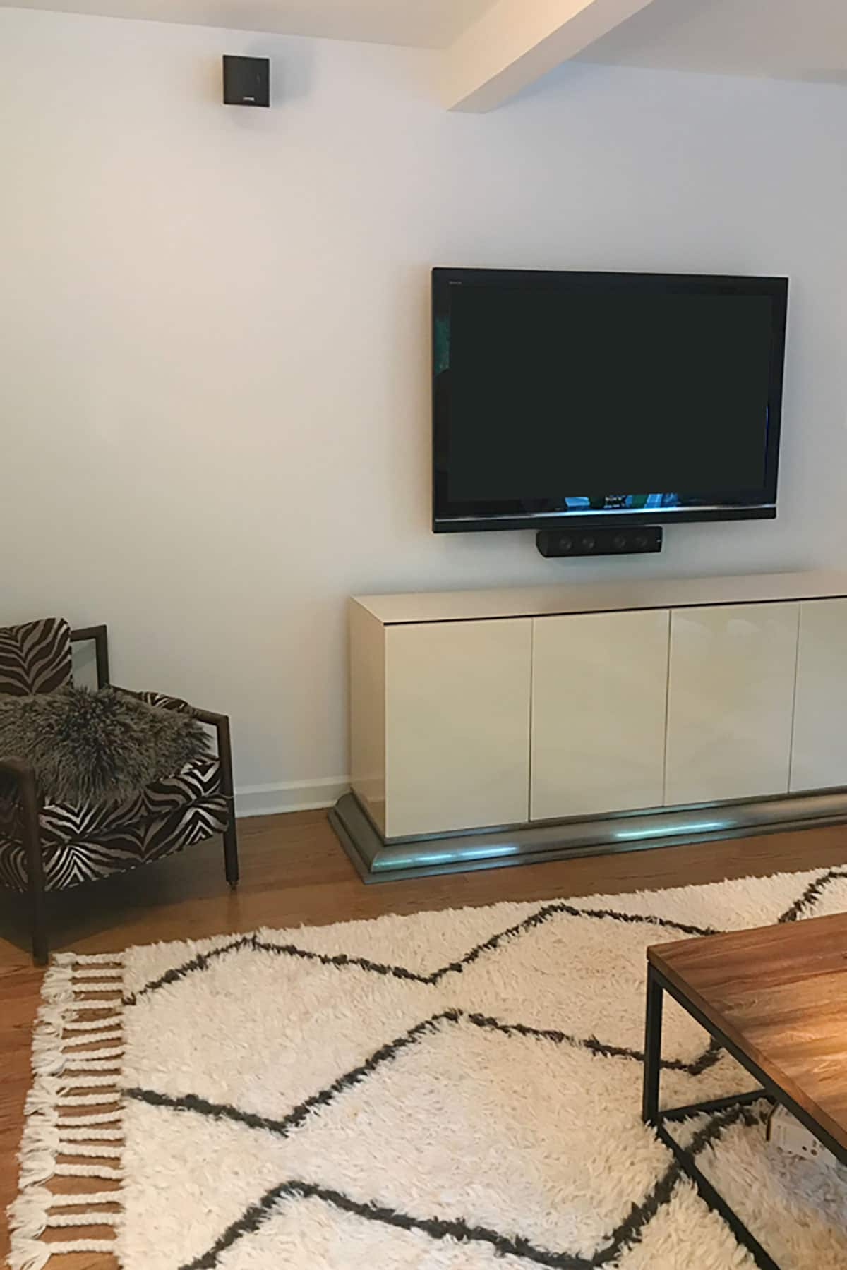 flat tv frame