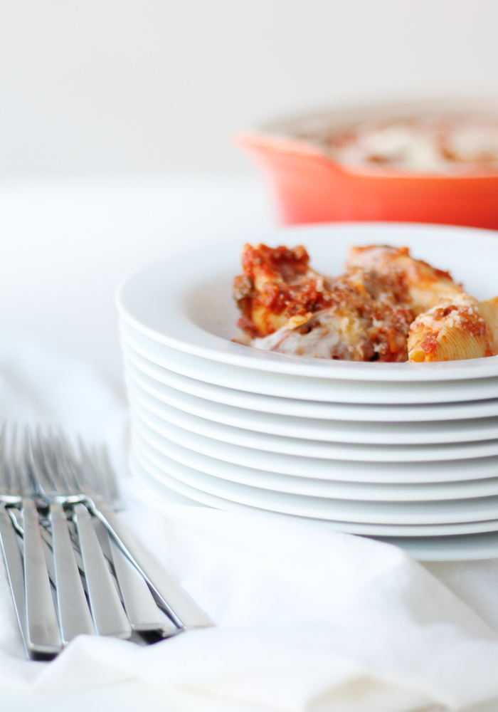 Stuffed Shells in Meat Sauce Recipe — Click to get the complete recipe on House of Hipsters.