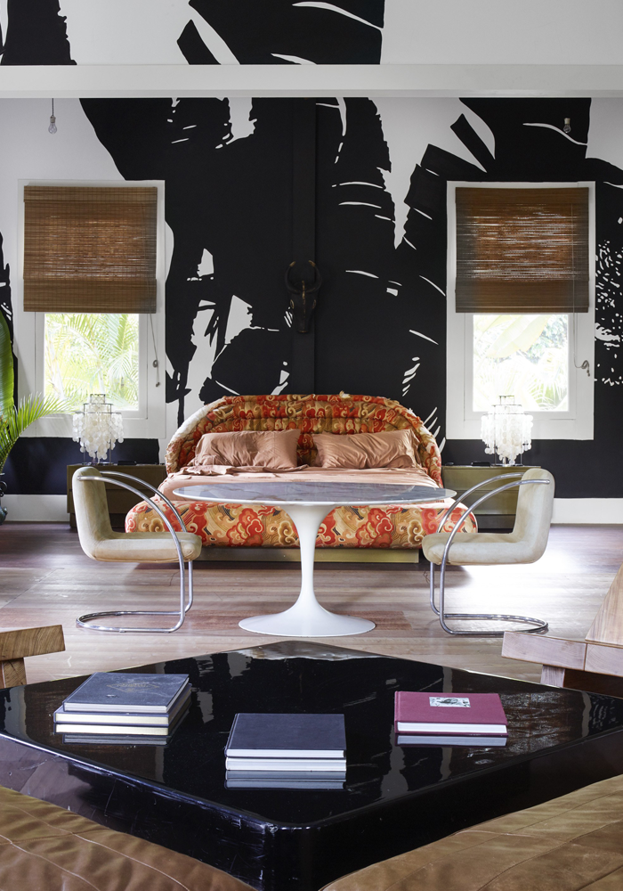 Lenny Kravitz home tour Architectural Digest. Vladimir Kagan bed.