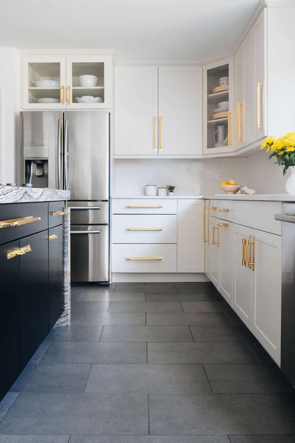 Modern Gray Kitchen Makeover