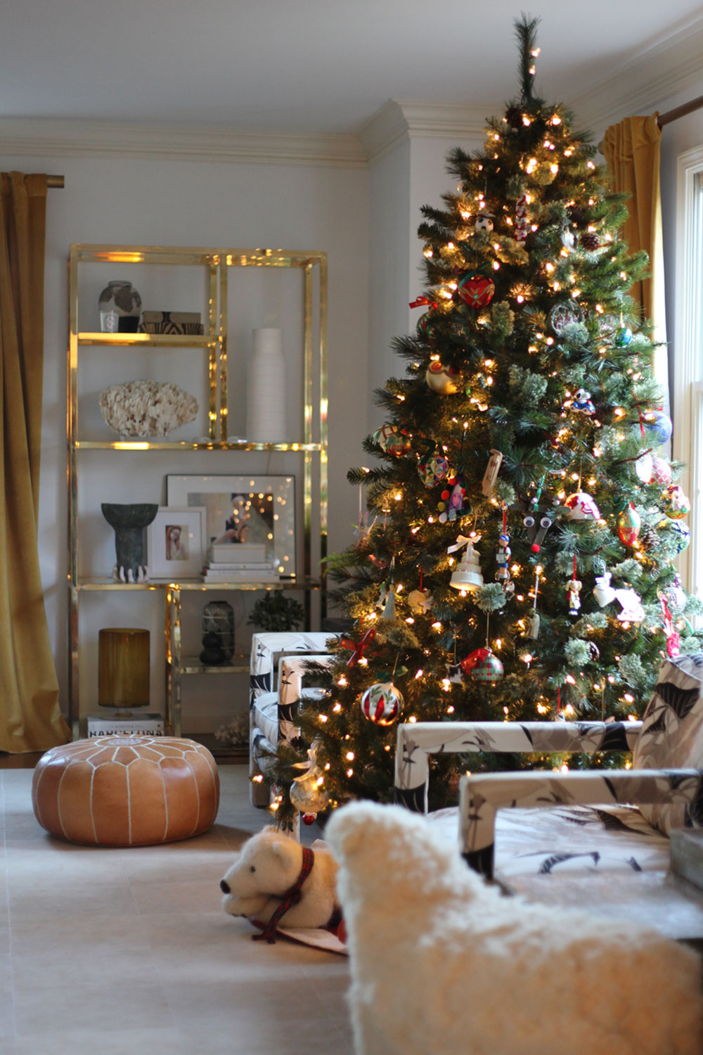 Holiday Decorating Ideas For Your Home | House Of Hipsters | Home Decor