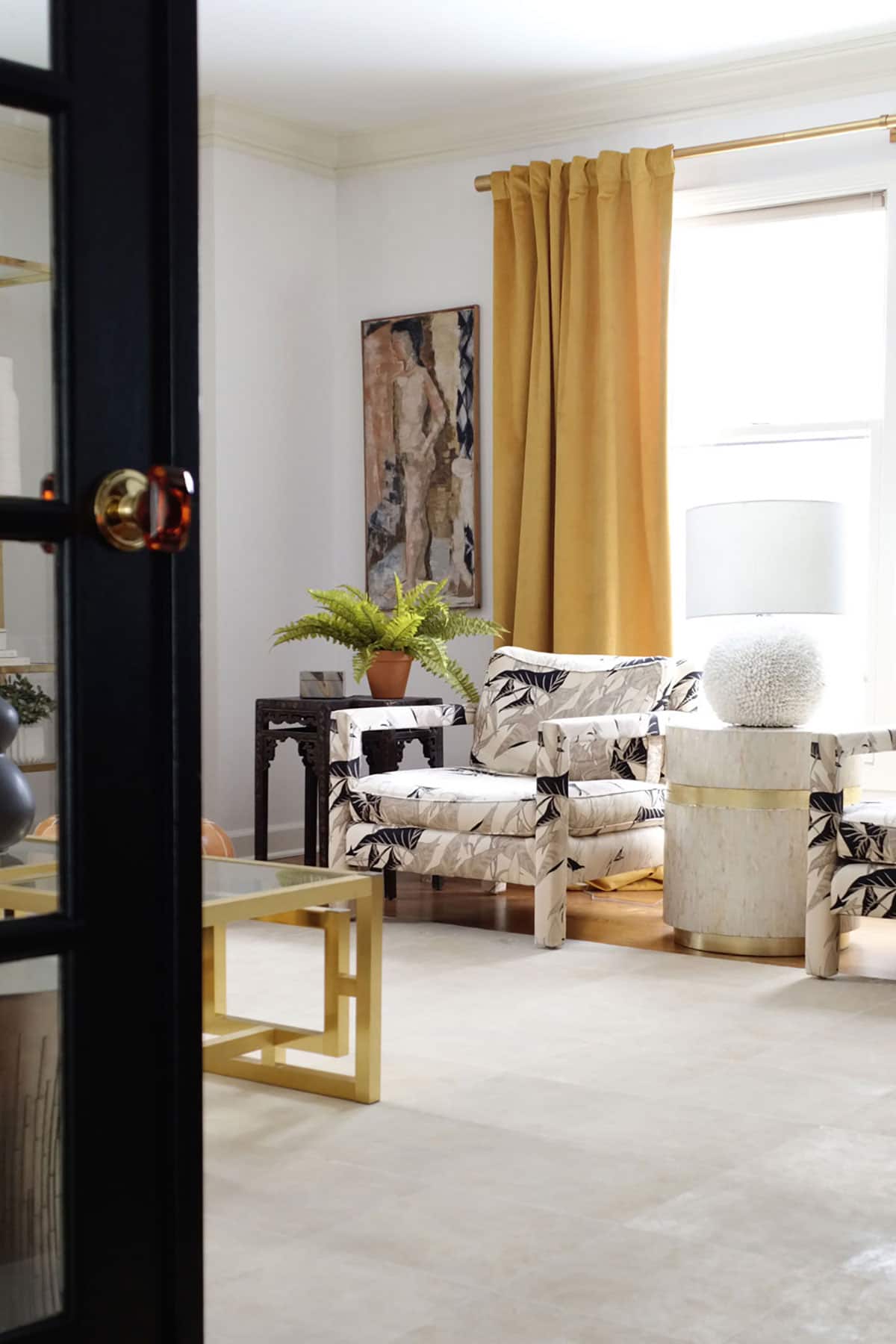 Modern Living Room interior design with vintage decor