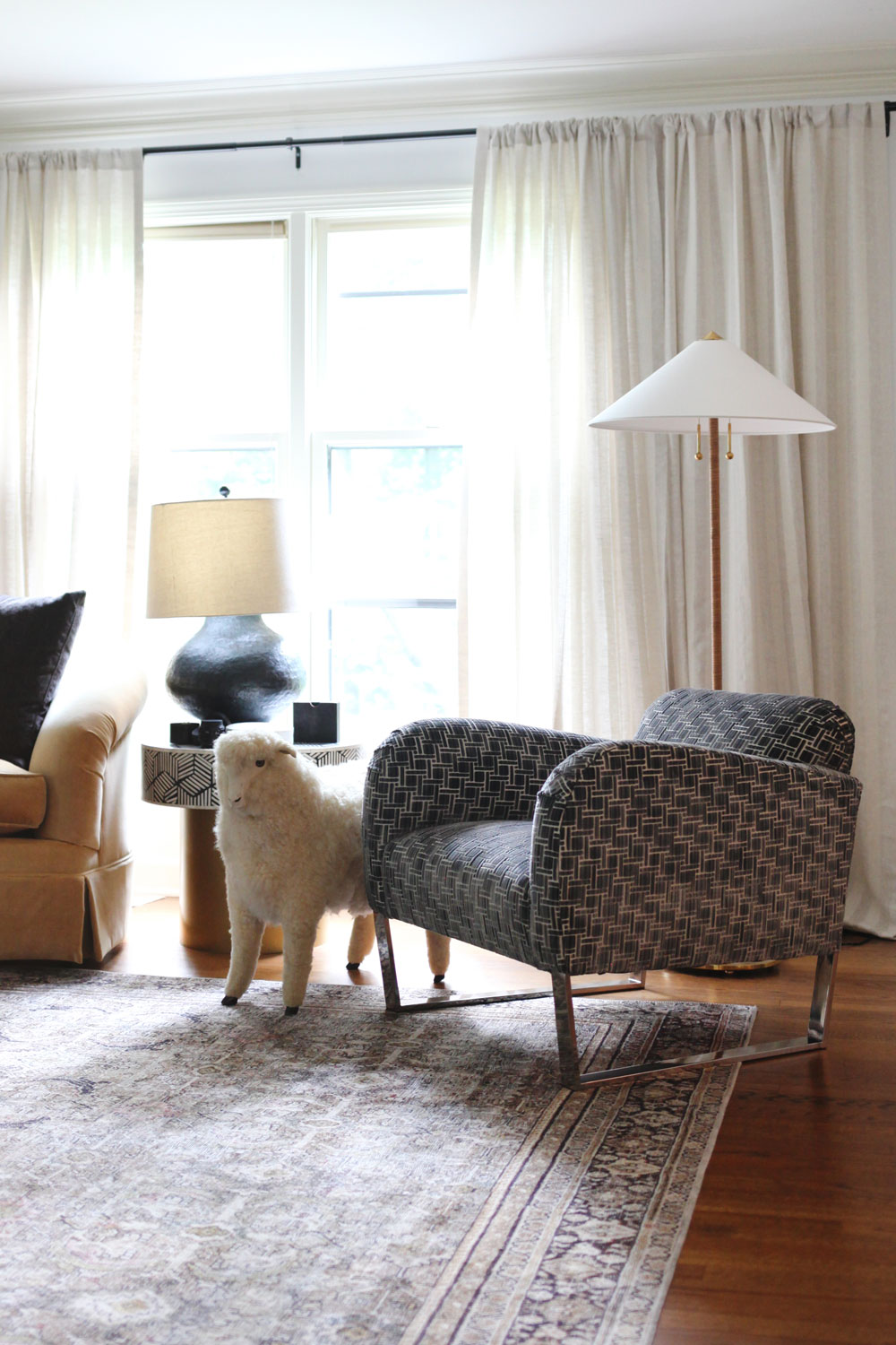 How To Choose The Best Upholstery Fabric