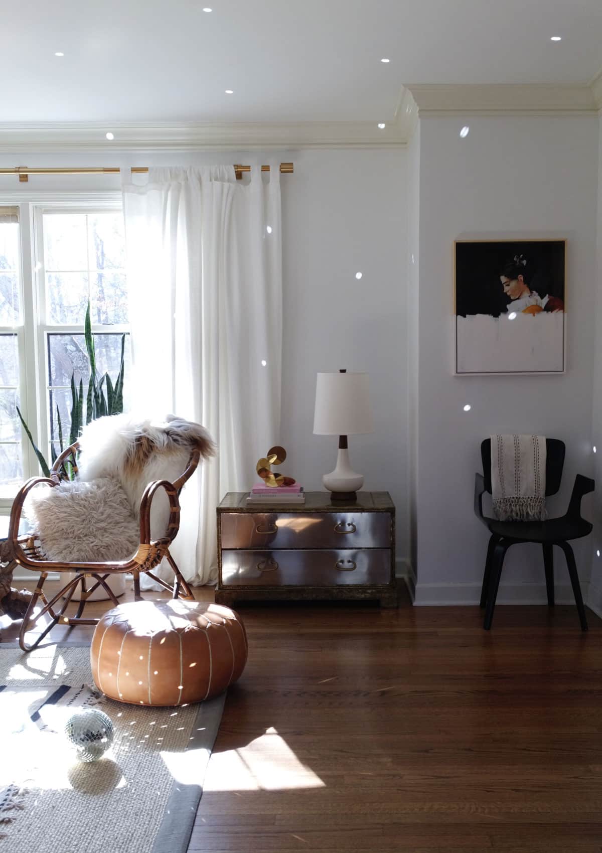 Disco Ball Decorating Ideas - Find the sun and set the disco ball down on the floor.