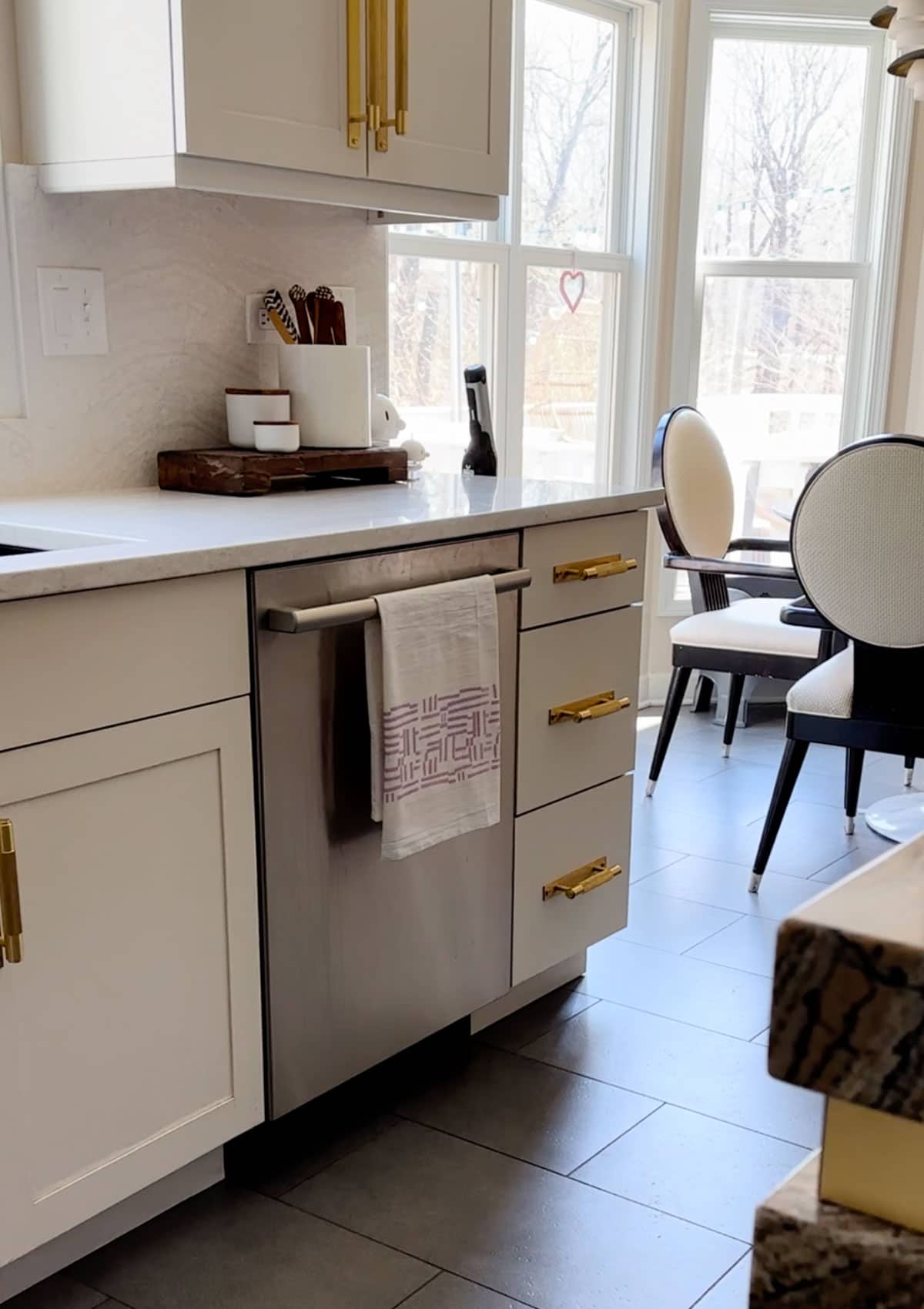DIY Kitchen Hand Towel with Cricut EasyPress - The Idea Room