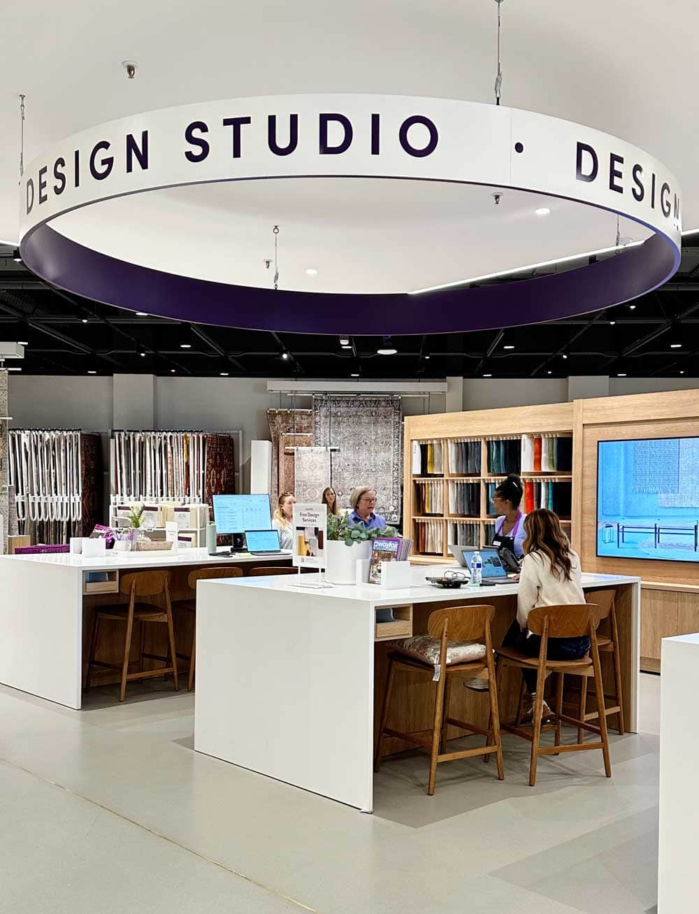 Design Studio in the Wayfair store Chicago Wilmette, IL located in Eden's Plaza