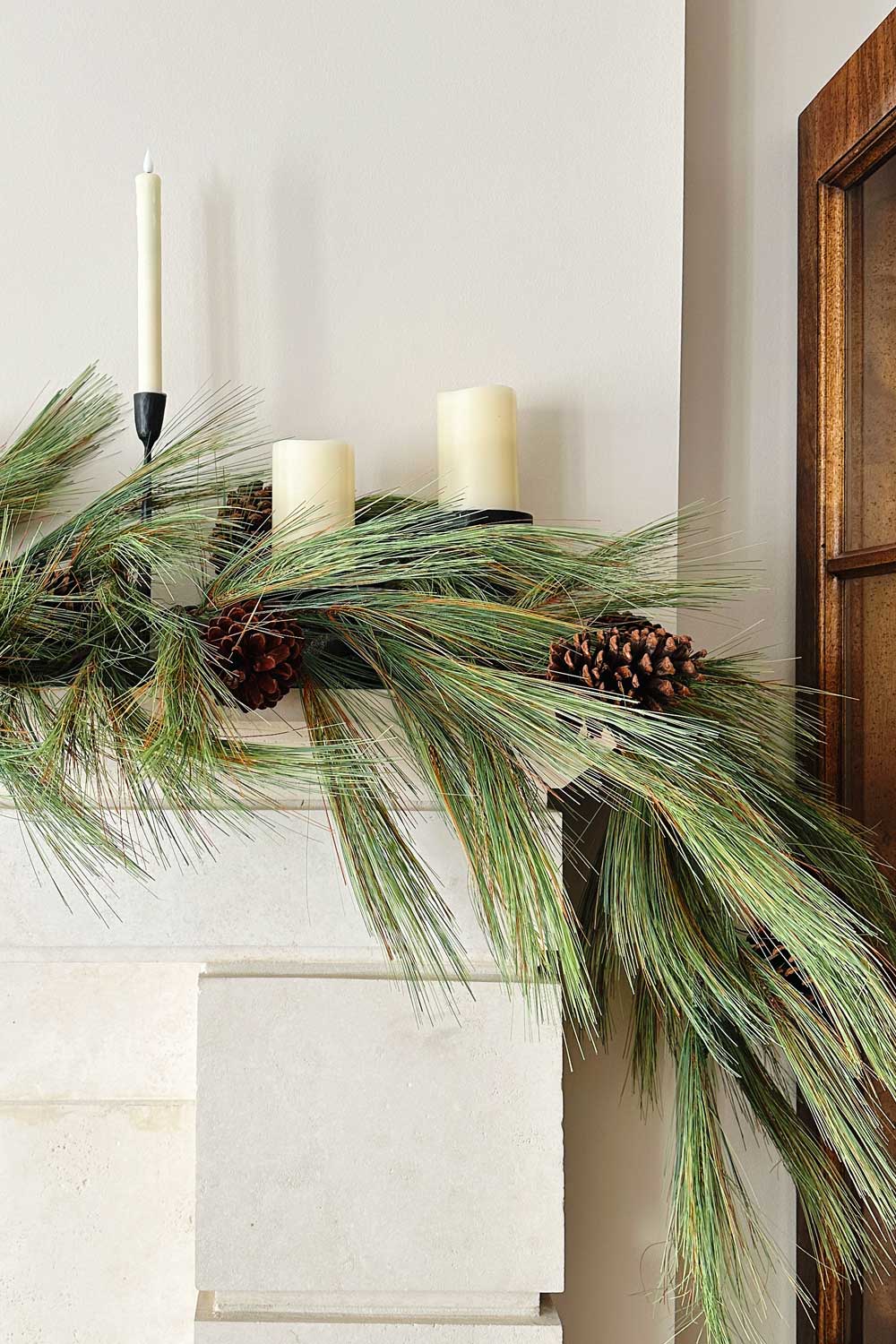 easy holiday mantel decor ideas