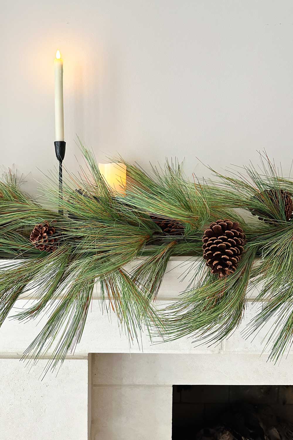 easy holiday mantel decor ideas